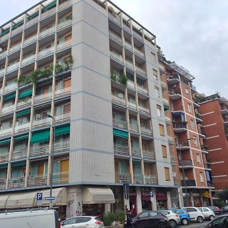 Meta Italy Da Enzo Daire Milano Dış mekan fotoğraf